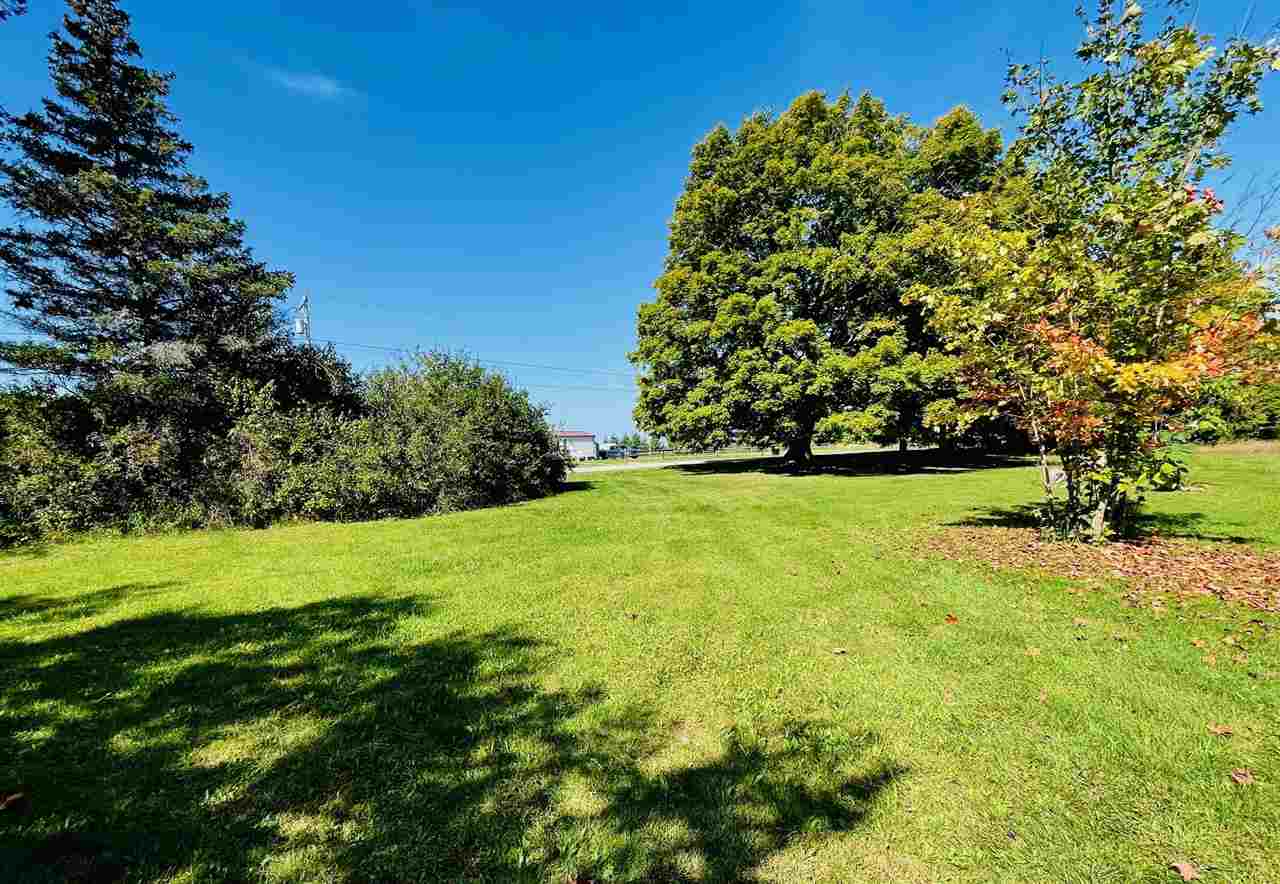 2528 Muckle Road Central Lake MI 49622