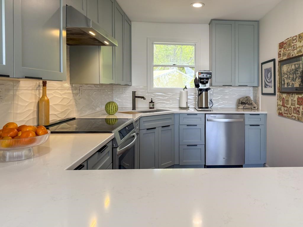 26205 Pine Street Beaver Island MI 40782