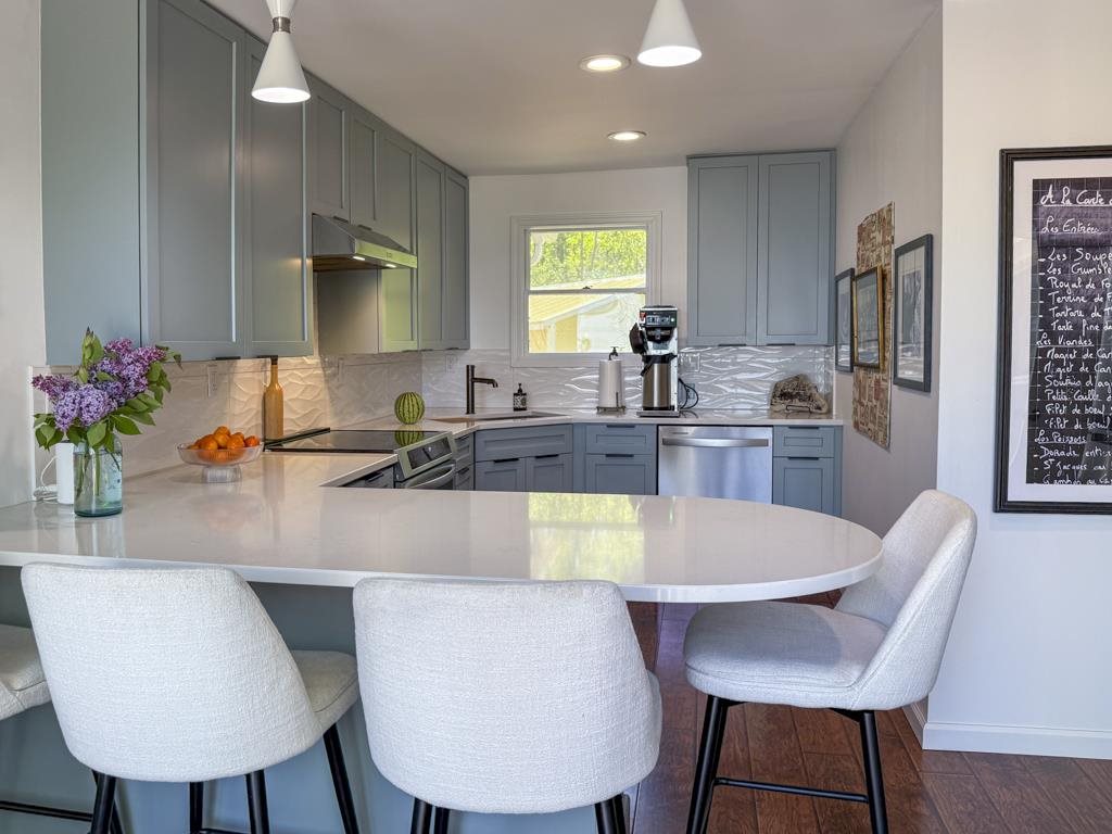 26205 Pine Street Beaver Island MI 40782
