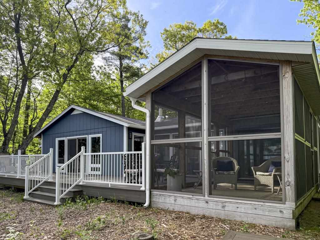26205 Pine Street Beaver Island MI 40782