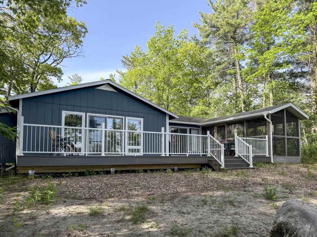 26205 Pine Street Beaver Island MI 40782