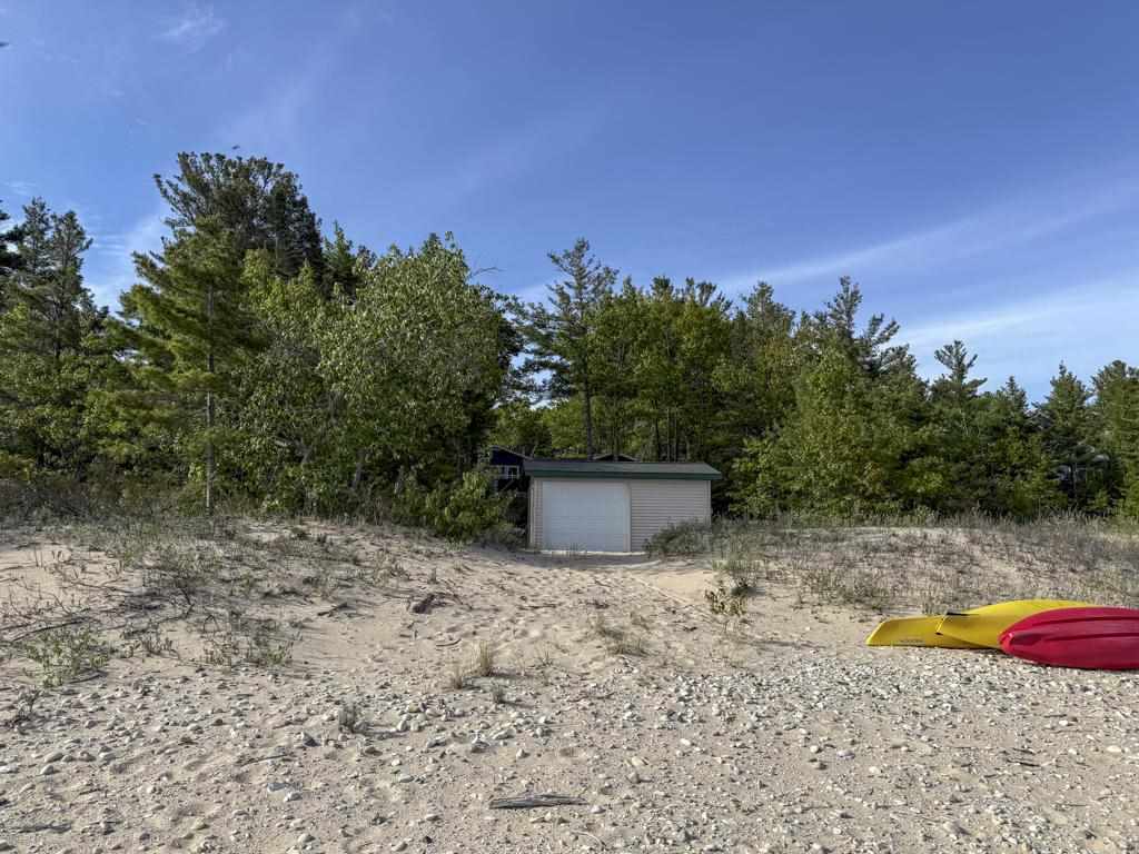 26205 Pine Street Beaver Island MI 40782