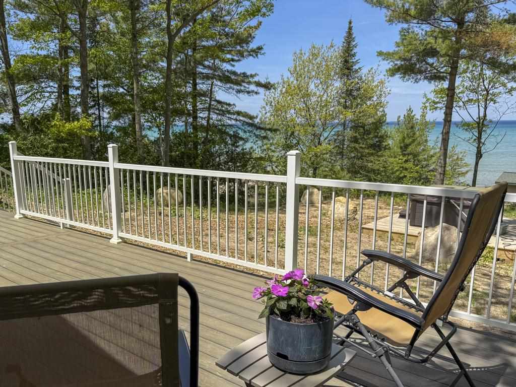 26205 Pine Street Beaver Island MI 40782