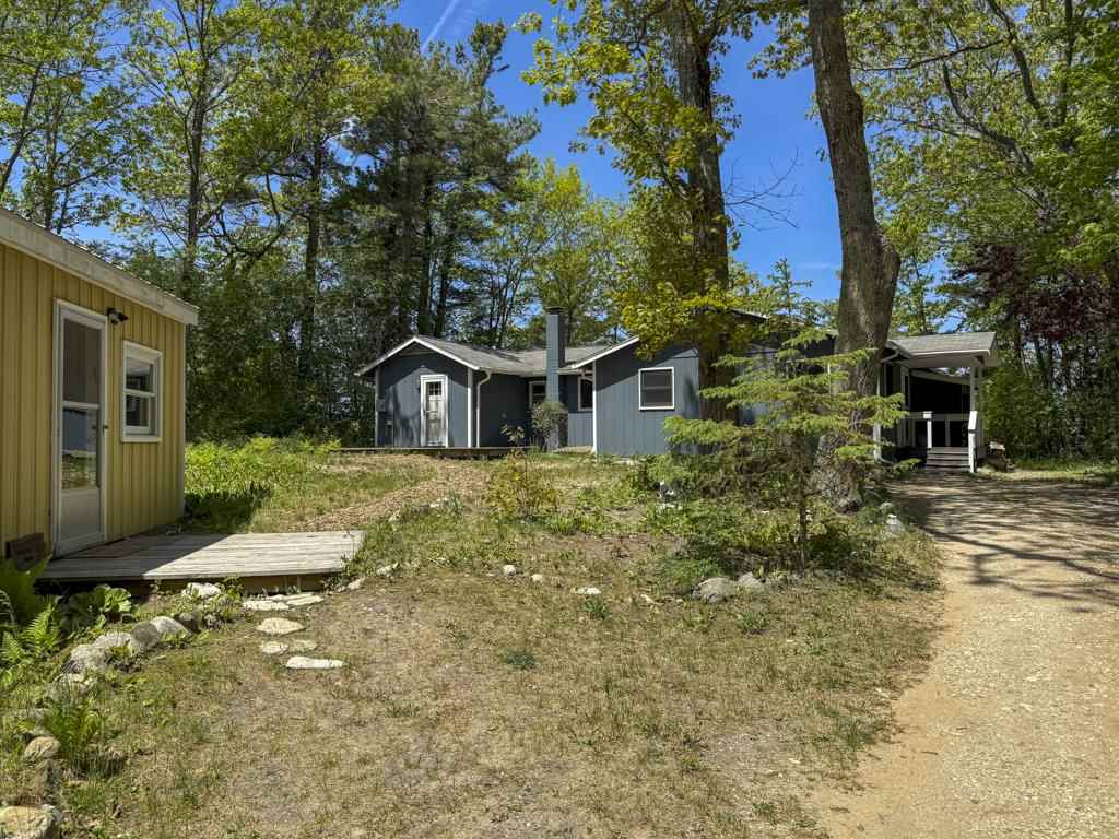 26205 Pine Street Beaver Island MI 40782