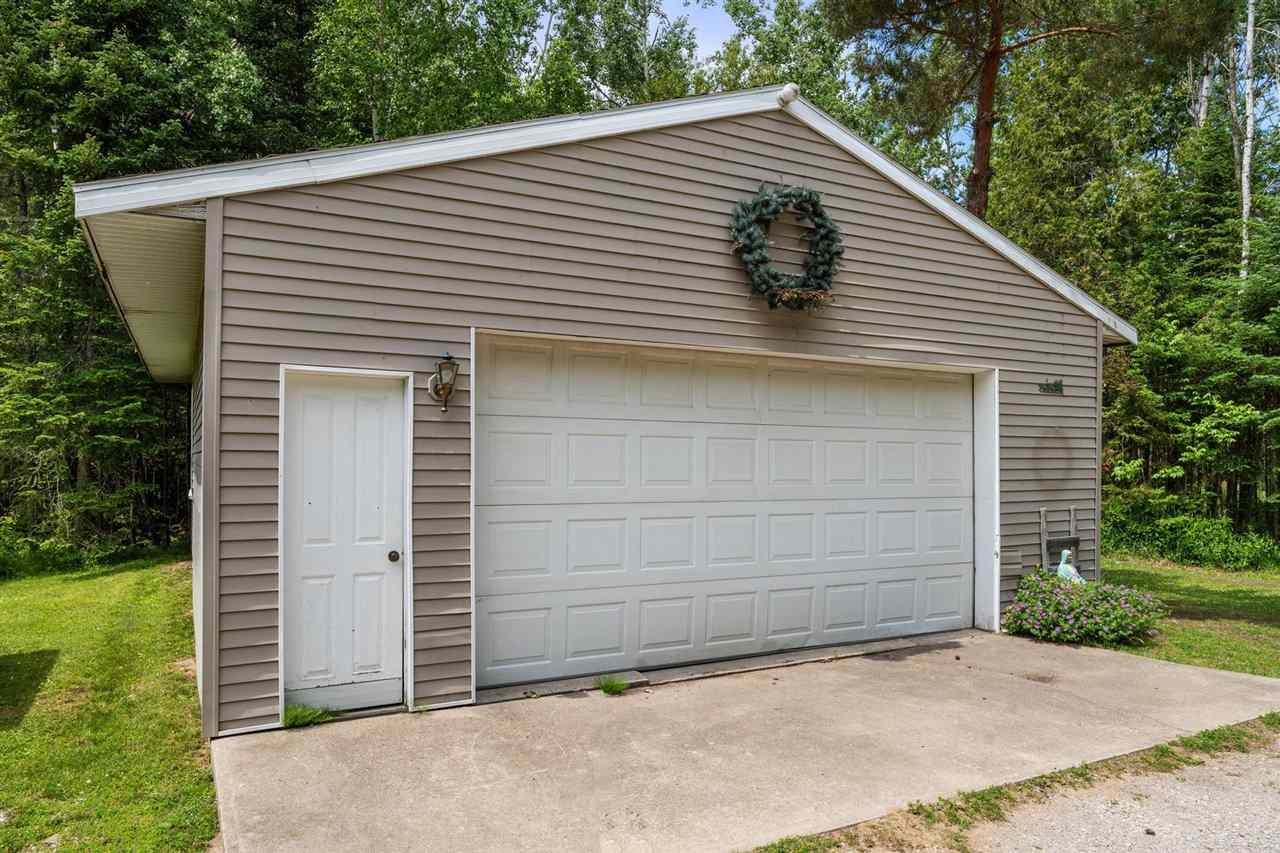 3918 Powell Road Harbor Springs MI 49740