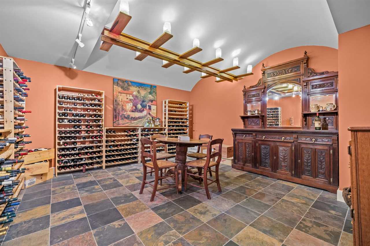 1041 Greentree Road Bloomfield Hills MI 48304-2535