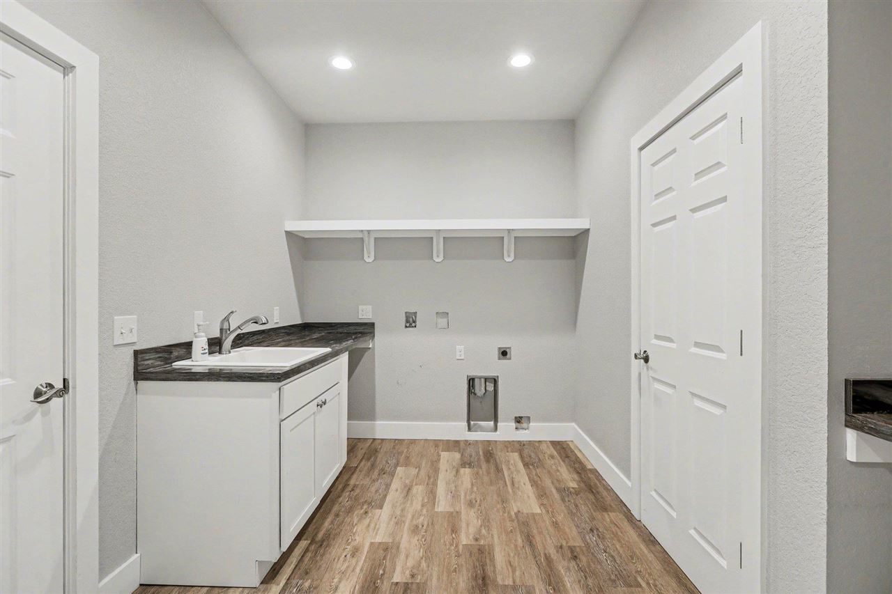 705 Maple Creek Petoskey MI 49770