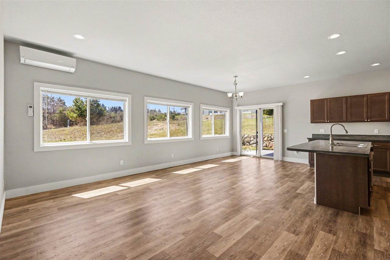 705 Maple Creek Petoskey MI 49770