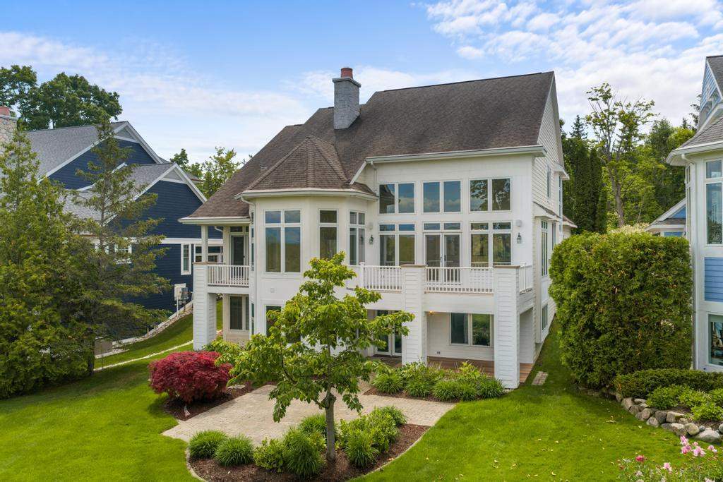 4972 Wildwinds Drive Bay Harbor MI 49770