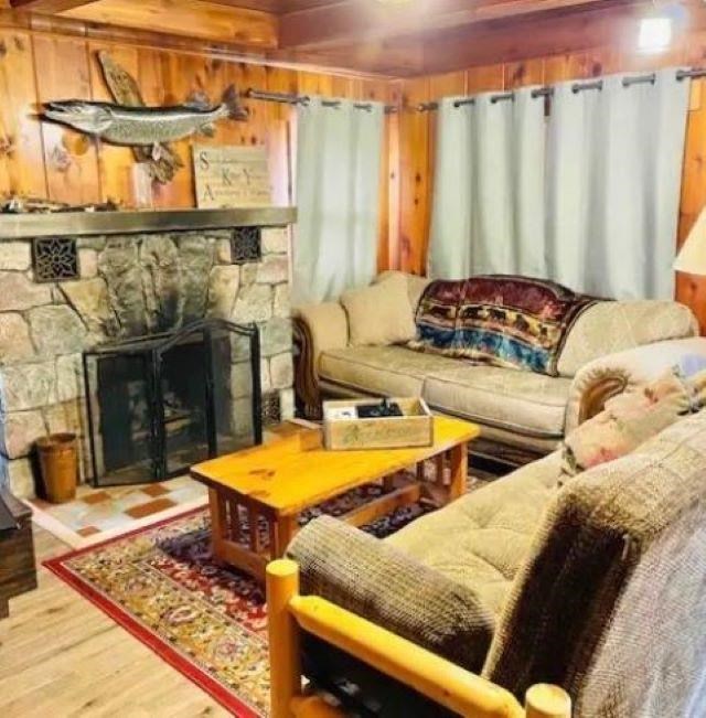 6080 Paradise Trail Carp Lake MI 49718