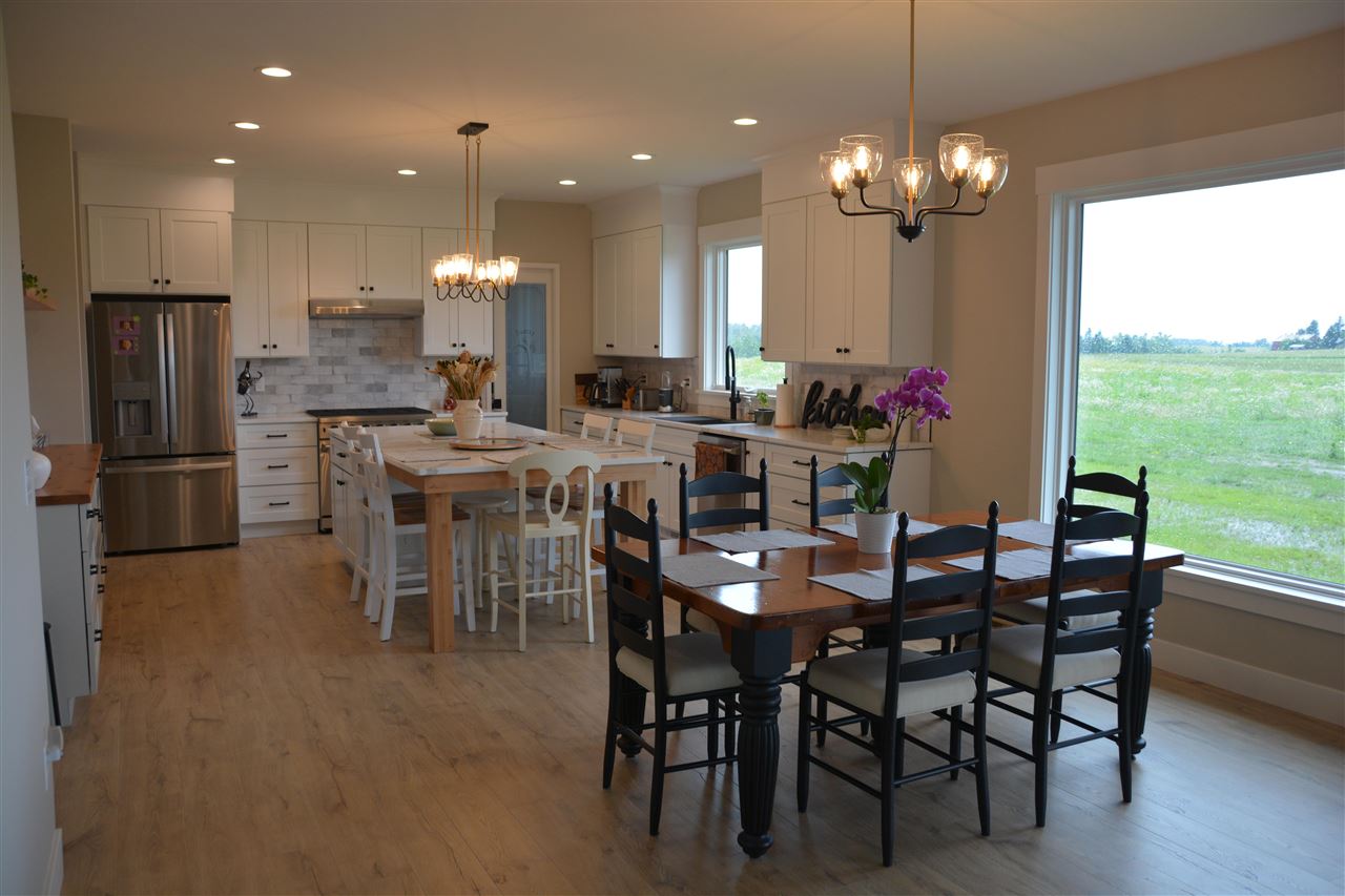 1827 Farmview Petoskey MI 49770