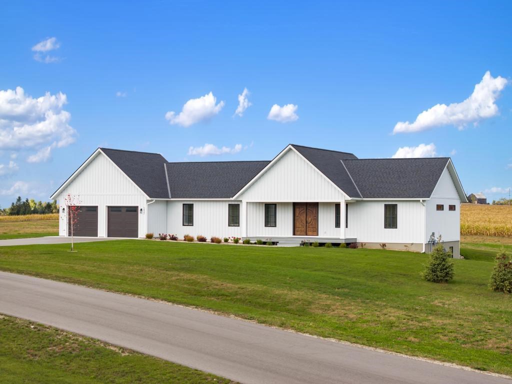 1827 Farmview Petoskey MI 49770