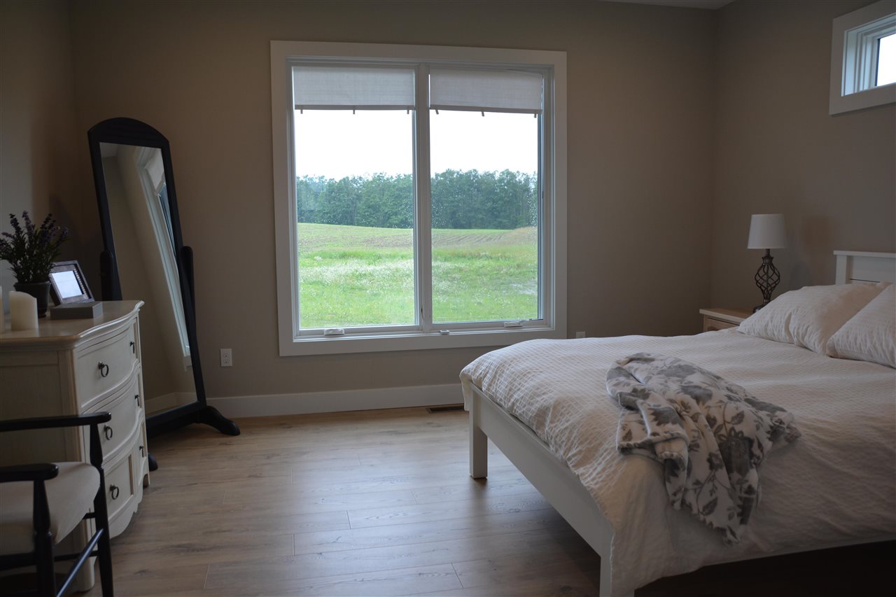 1827 Farmview Petoskey MI 49770