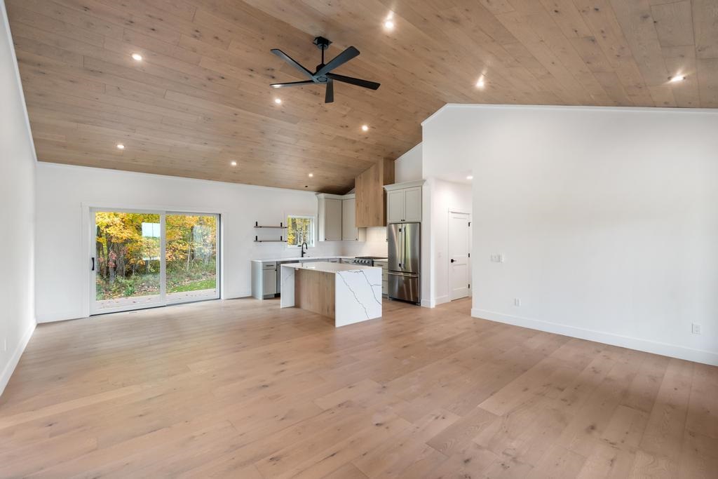 588 Harbor View Lane Petoskey MI 49770