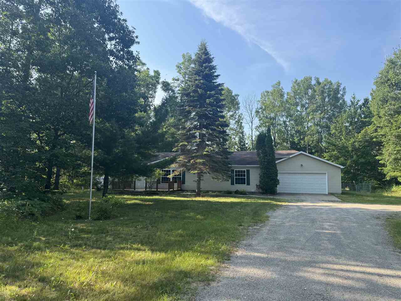 6826 Tremble Trail Pellston MI 49769