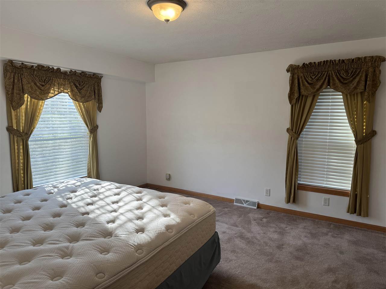 2095 Lakeview Lane Alanson MI 49706