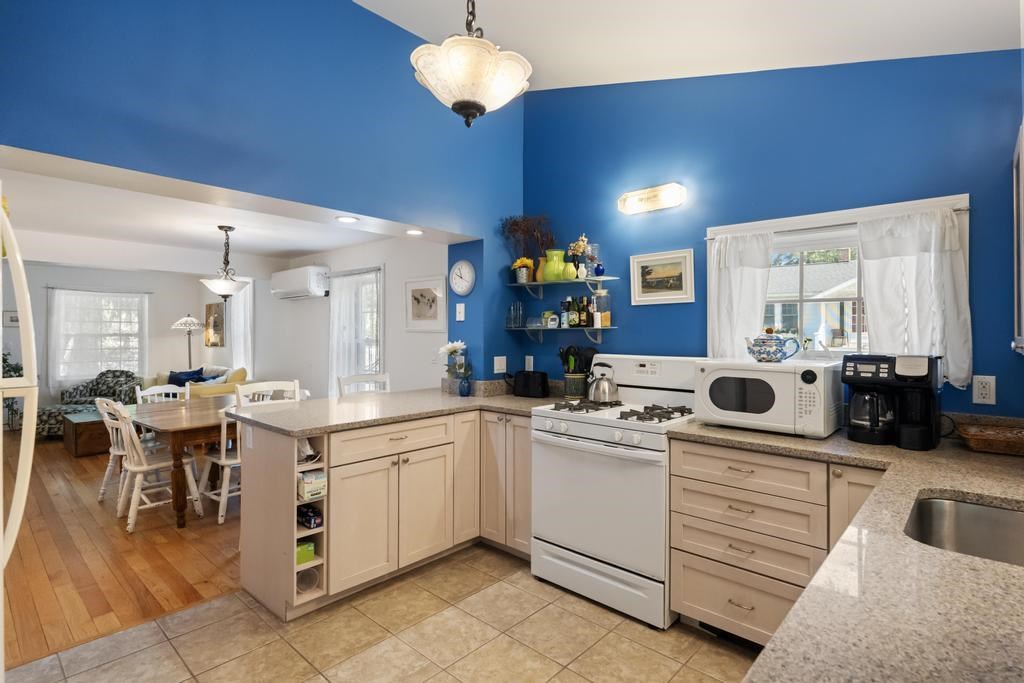 886 N Traverse Street Harbor Springs MI 49740