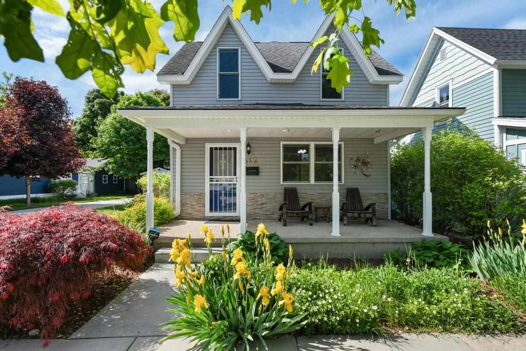 112 W Lincoln Street Charlevoix MI 49670