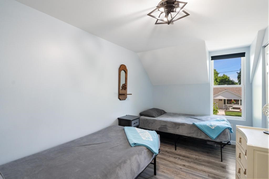 112 W Lincoln Street Charlevoix MI 49670