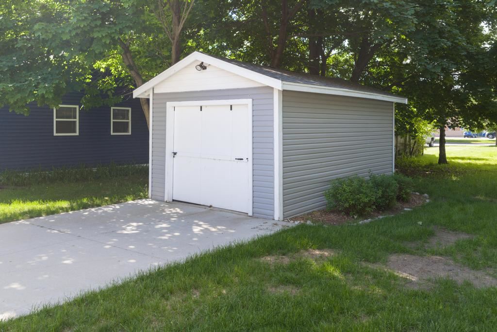 112 W Lincoln Street Charlevoix MI 49670