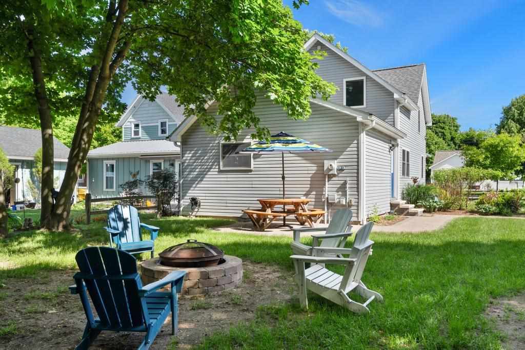 112 W Lincoln Street Charlevoix MI 49670