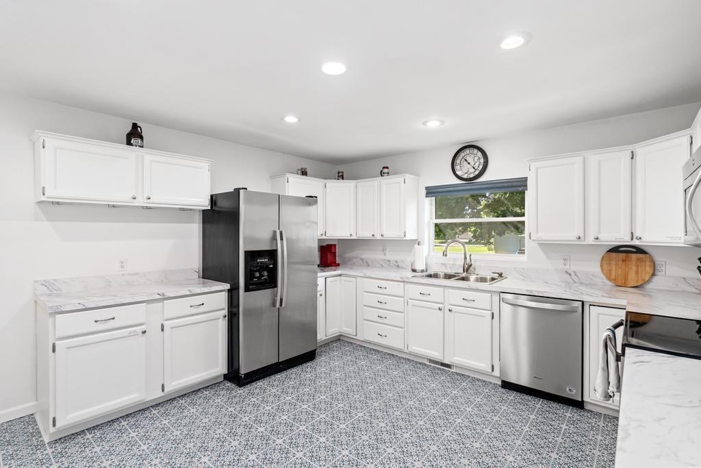 112 W Lincoln Street Charlevoix MI 49670