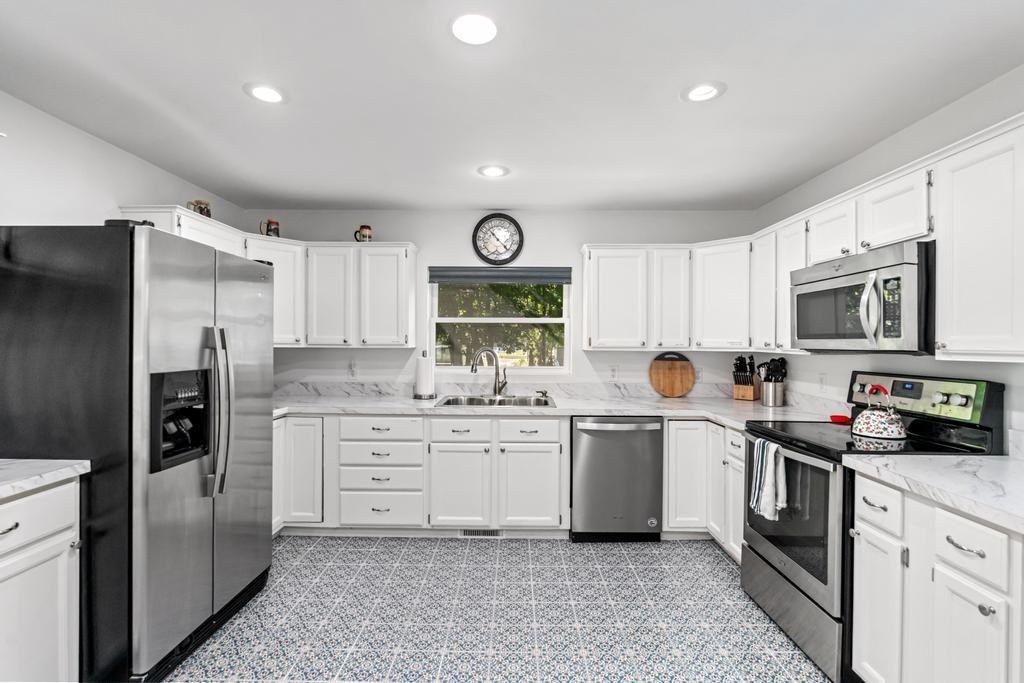 112 W Lincoln Street Charlevoix MI 49670