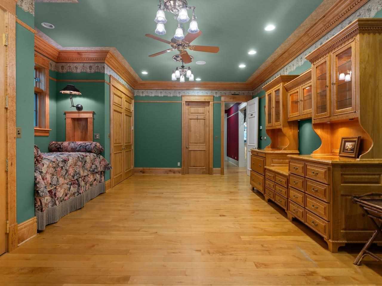 26625 Chipmunk Trail Beaver Island MI 49782