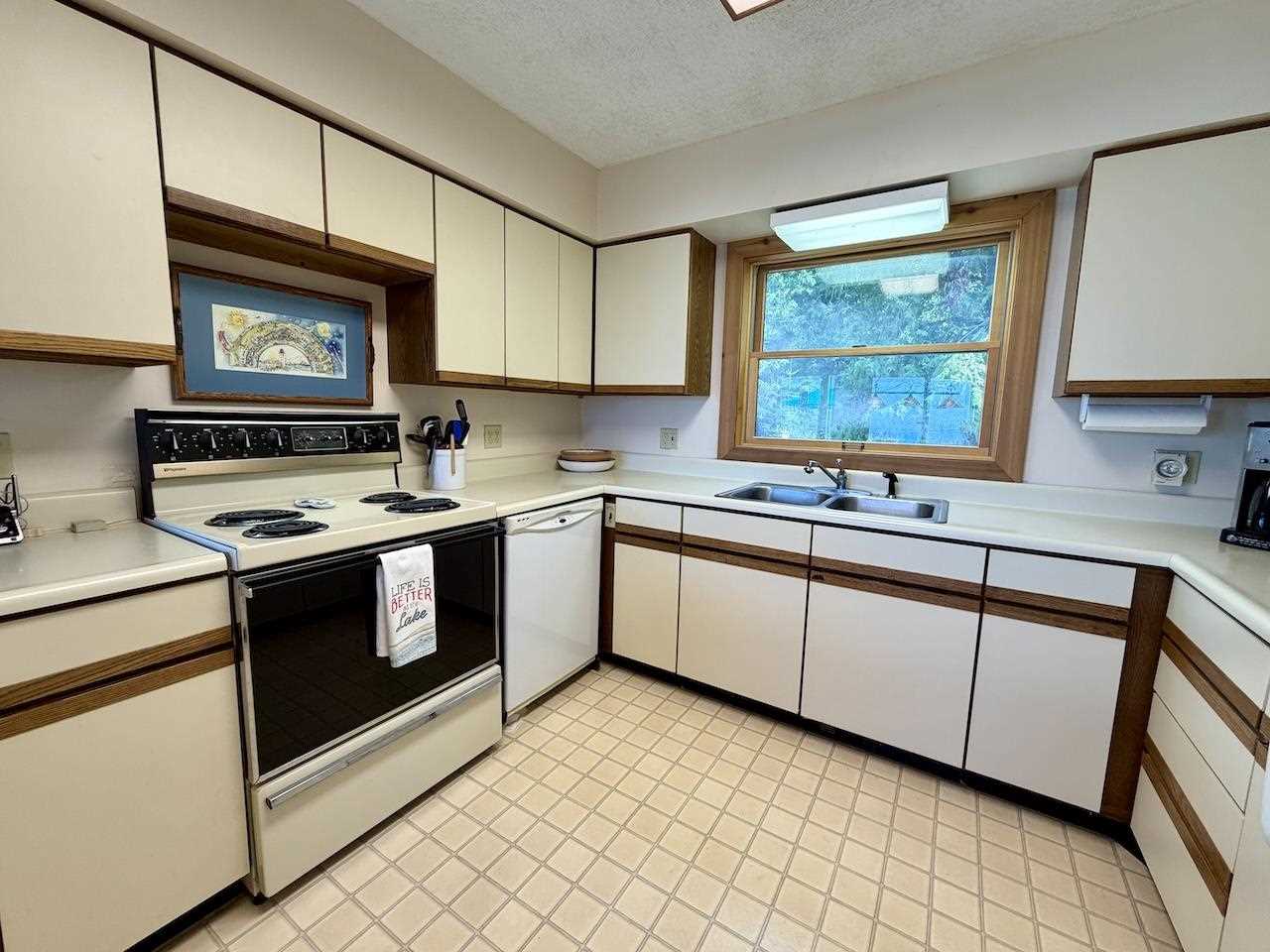 29090 South End Road Beaver Island MI 49782