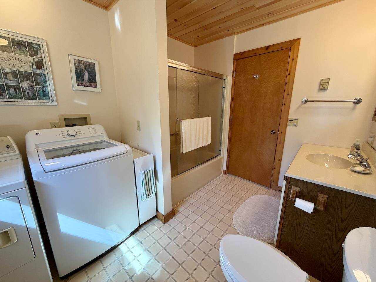 29090 South End Road Beaver Island MI 49782