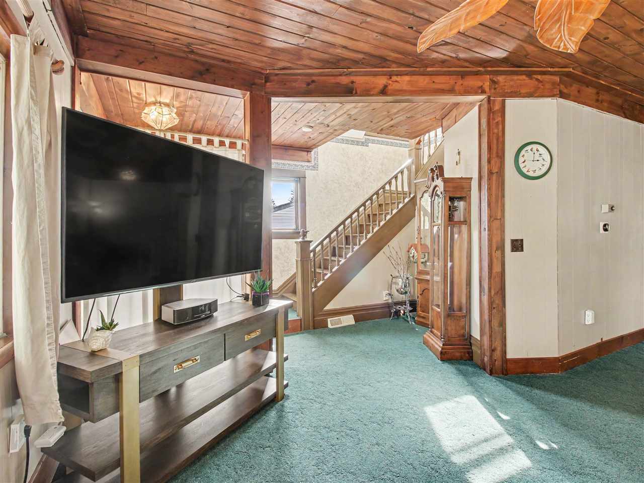 1018 Waukazoo Petoskey MI 49770