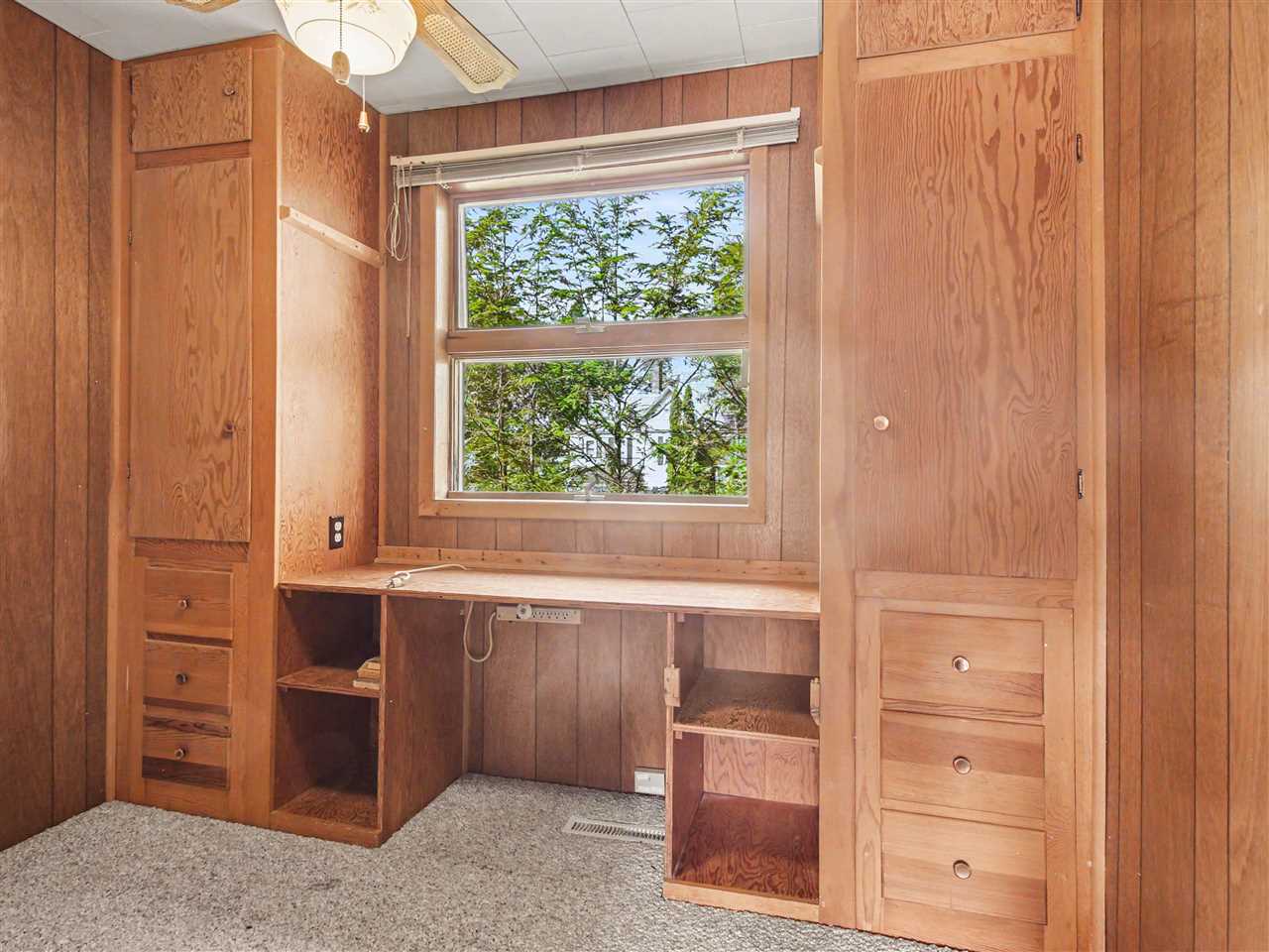 1018 Waukazoo Petoskey MI 49770