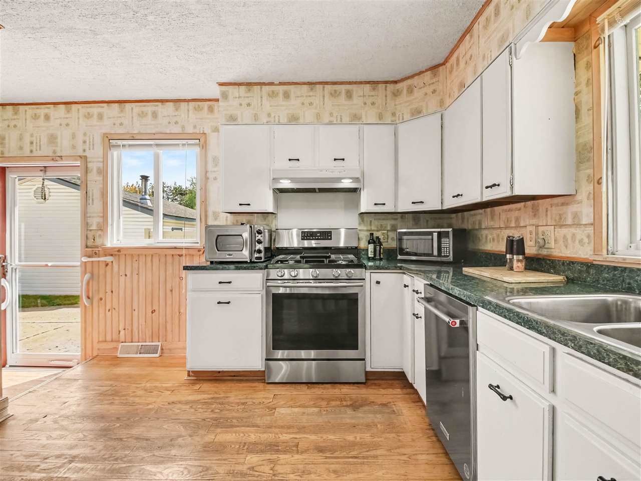 1018 Waukazoo Petoskey MI 49770