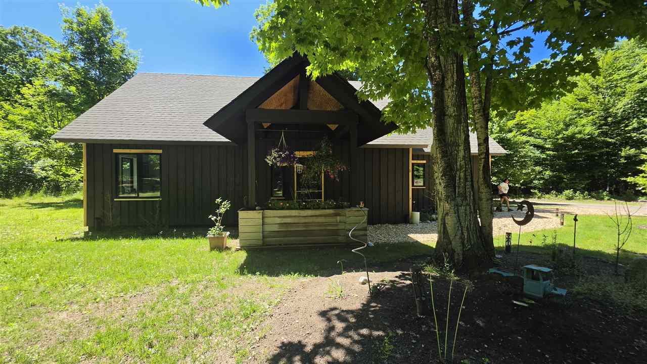 1718 N Lake Shore Drive Harbor Springs MI 49740