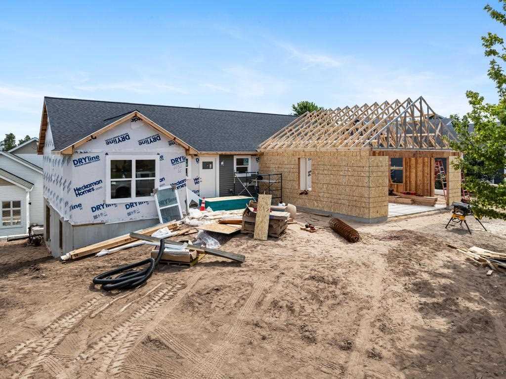 773 Red Oak Way Petoskey MI 49770