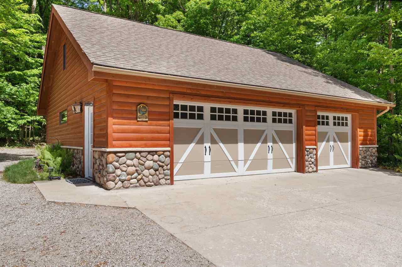 2088 W Townline Road Harbor Springs MI 49740-9767