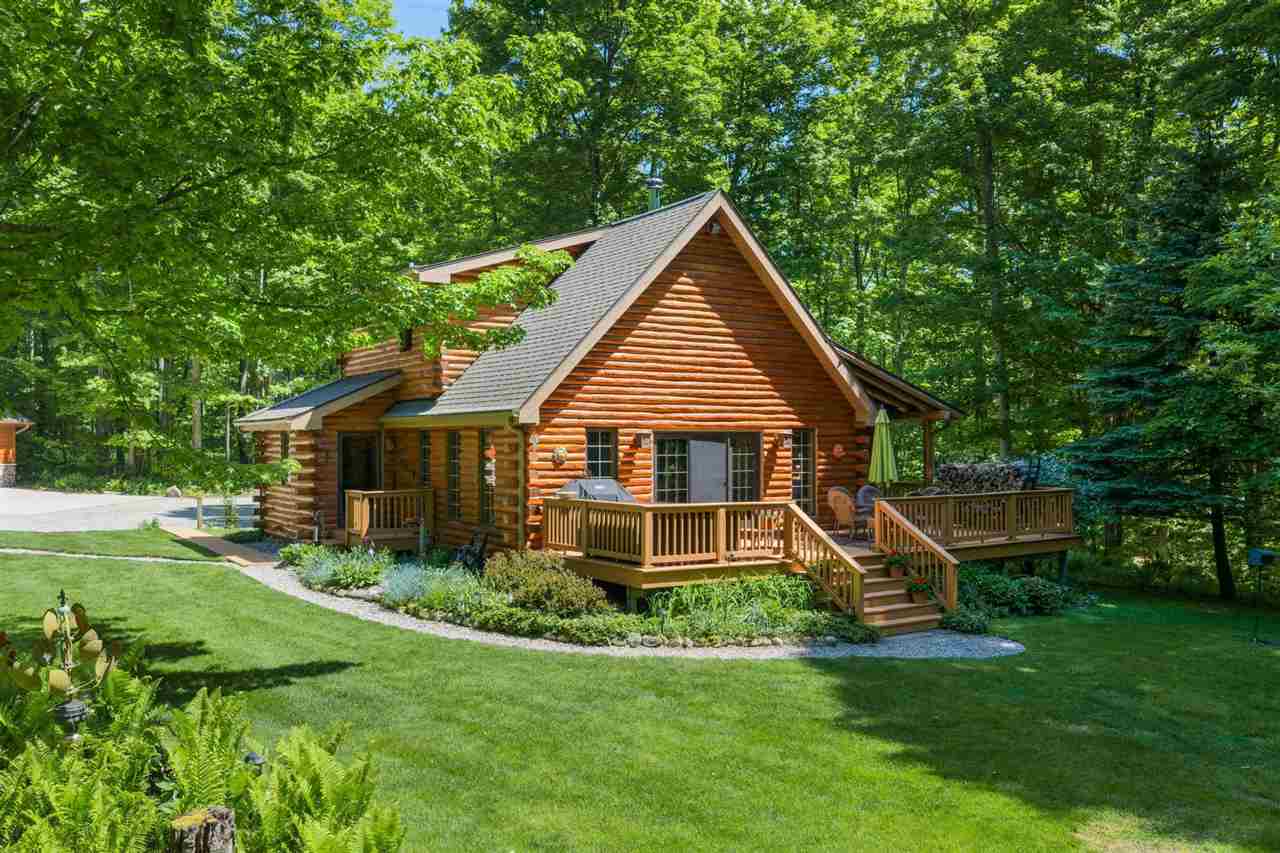 2088 W Townline Road Harbor Springs MI 49740-9767