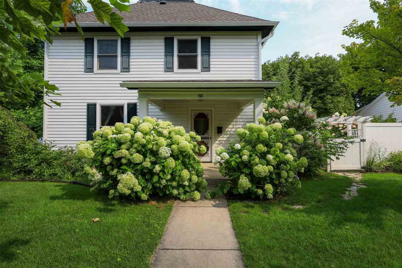 113 W Lincoln Street Charlevoix MI 49720