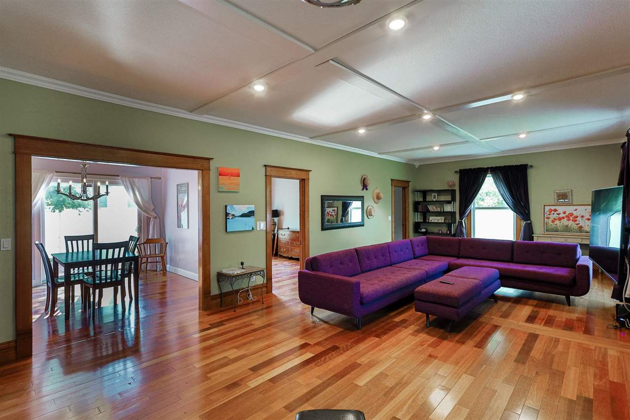 113 W Lincoln Street Charlevoix MI 49720