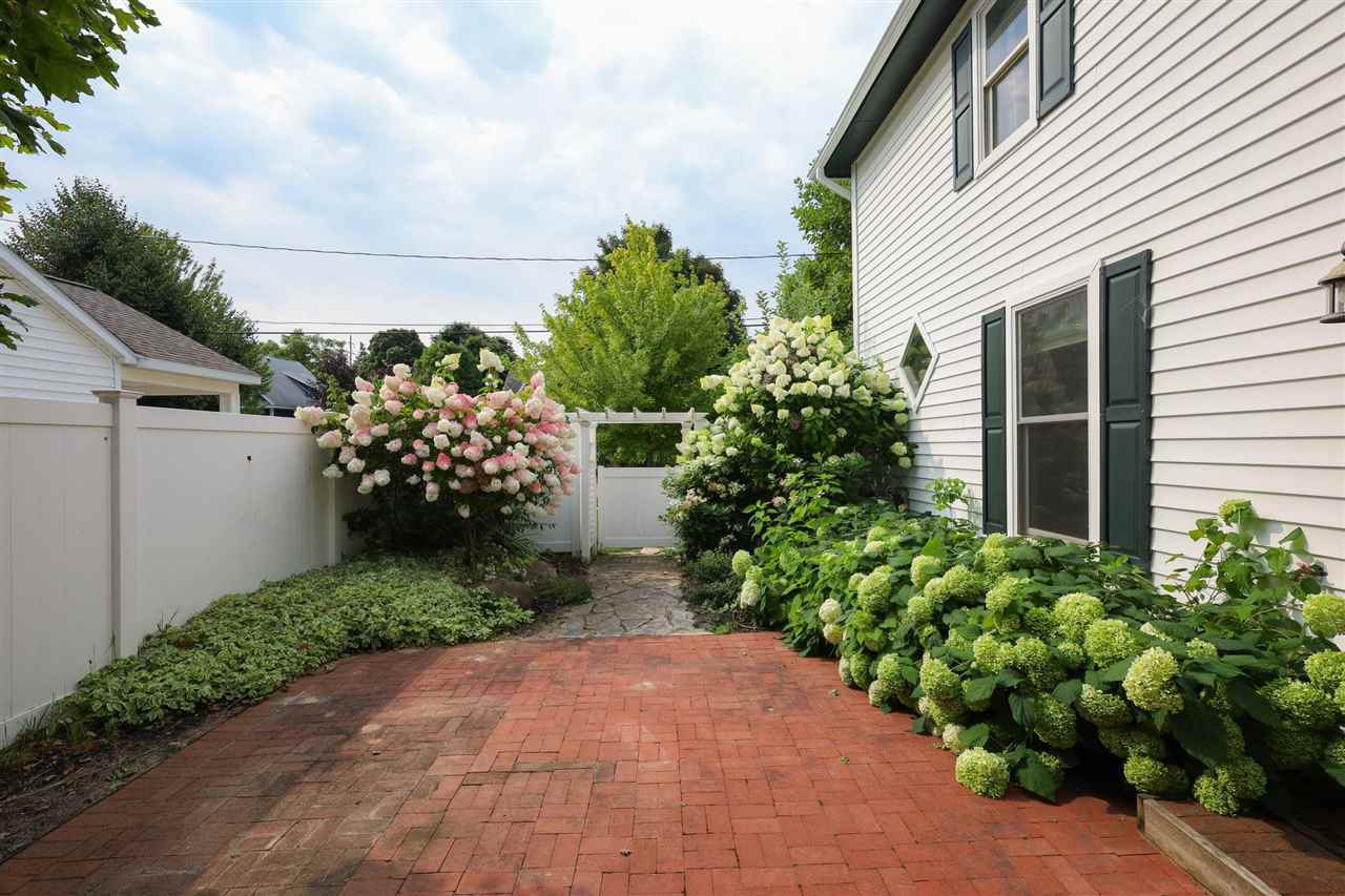 113 W Lincoln Street Charlevoix MI 49720