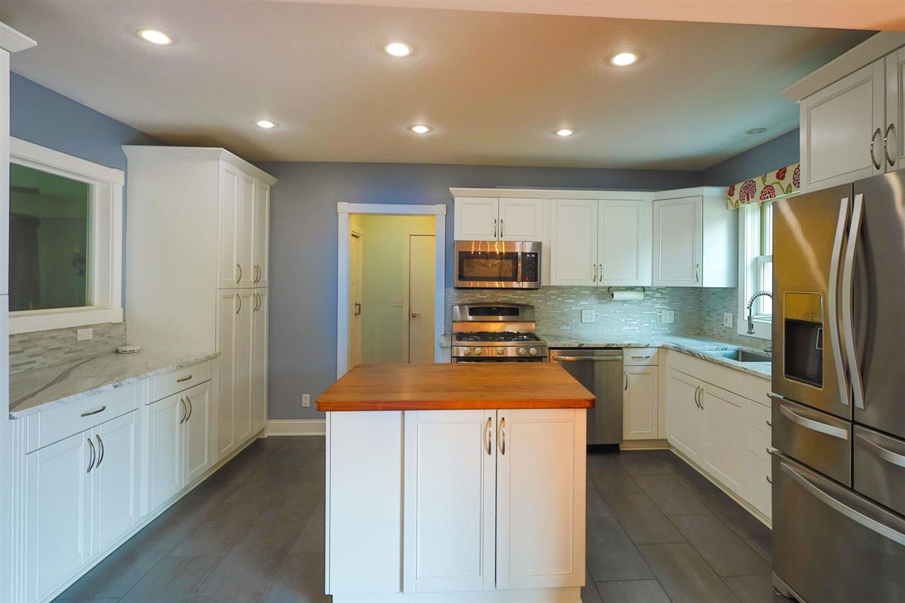 113 W Lincoln Street Charlevoix MI 49720