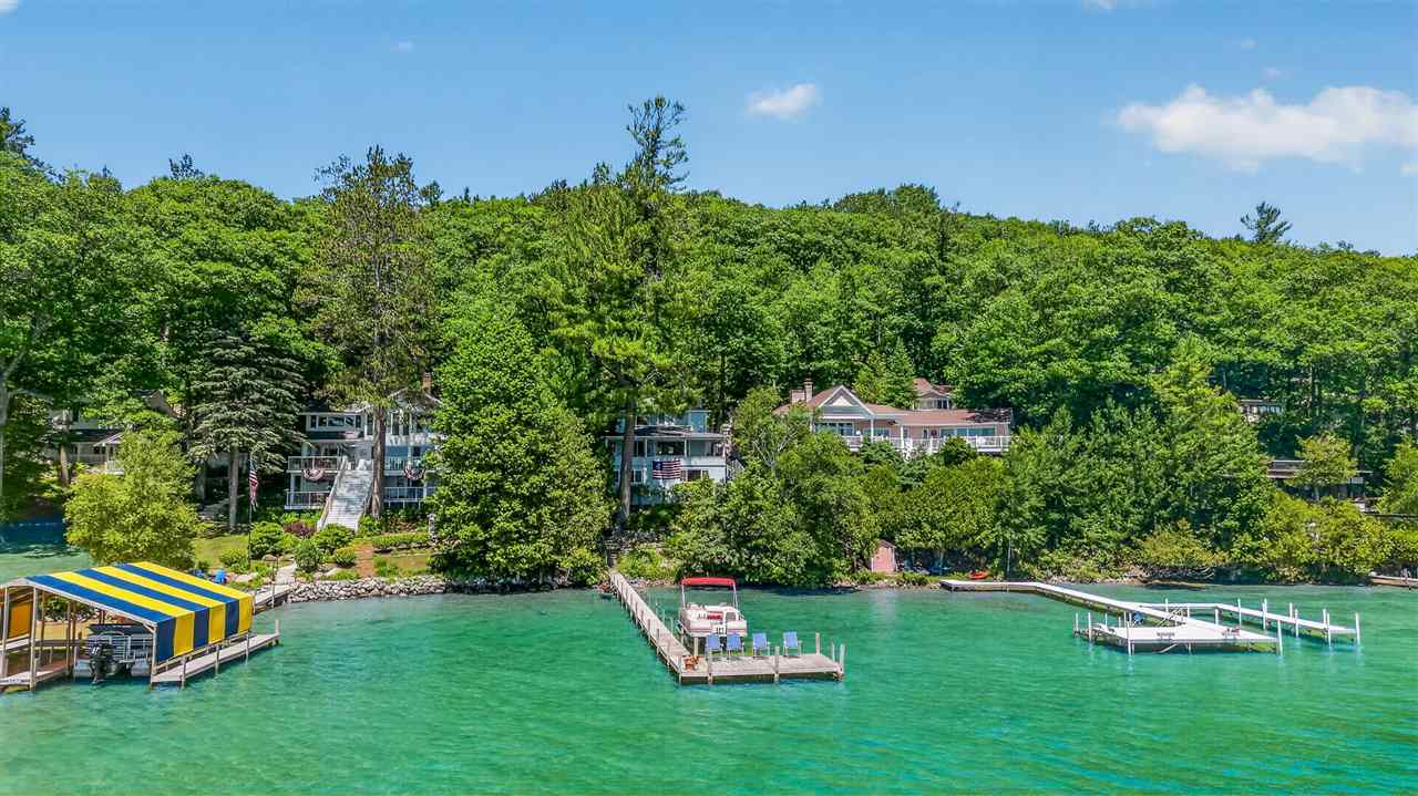 Walloon MI, 1474 North Shore Drive