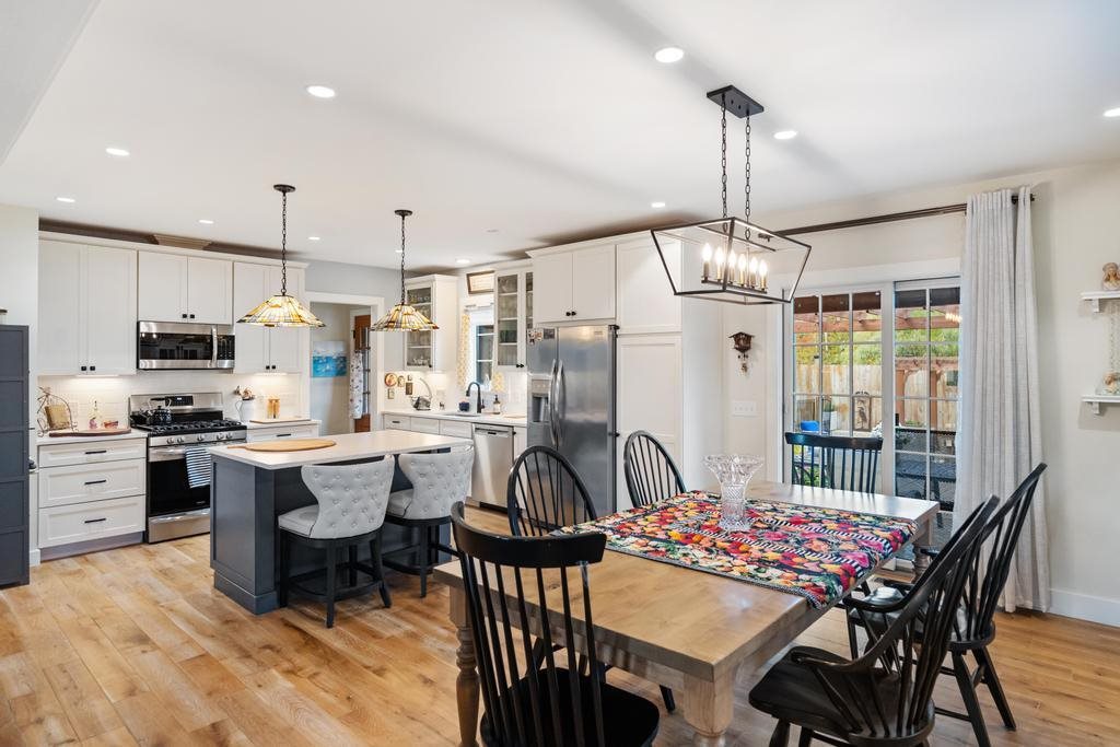 1021 Woodridge Petoskey MI 49770