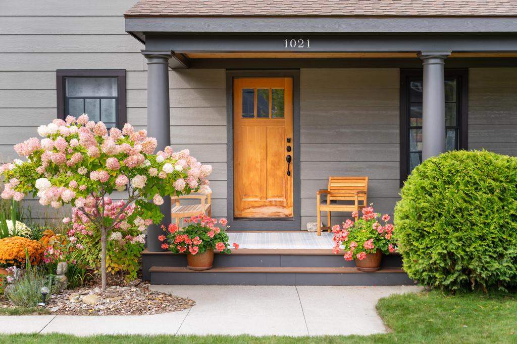 1021 Woodridge Petoskey MI 49770