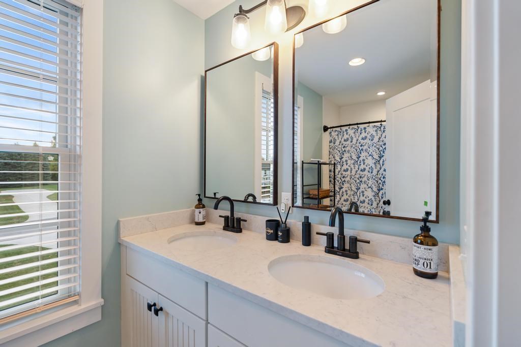 1021 Woodridge Petoskey MI 49770
