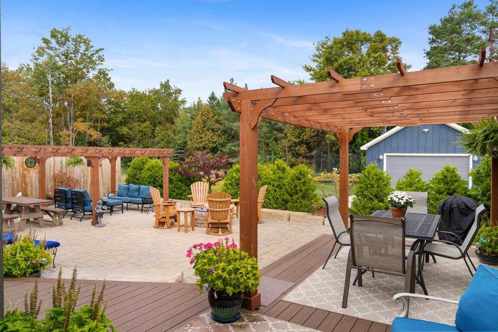 1021 Woodridge Petoskey MI 49770