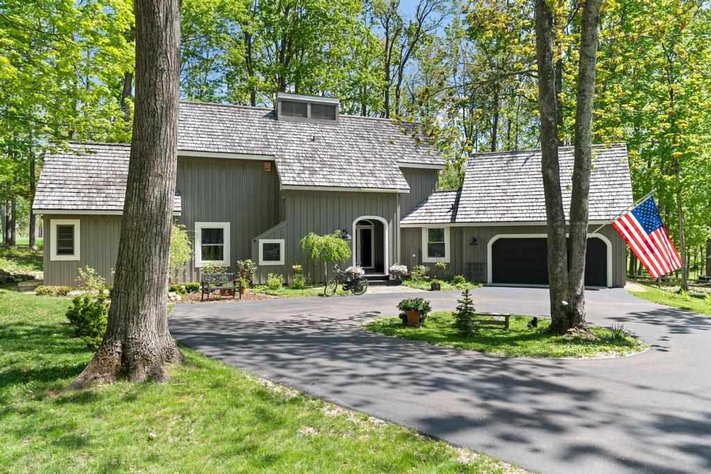 2029 Greenbriar Harbor Springs MI 49740