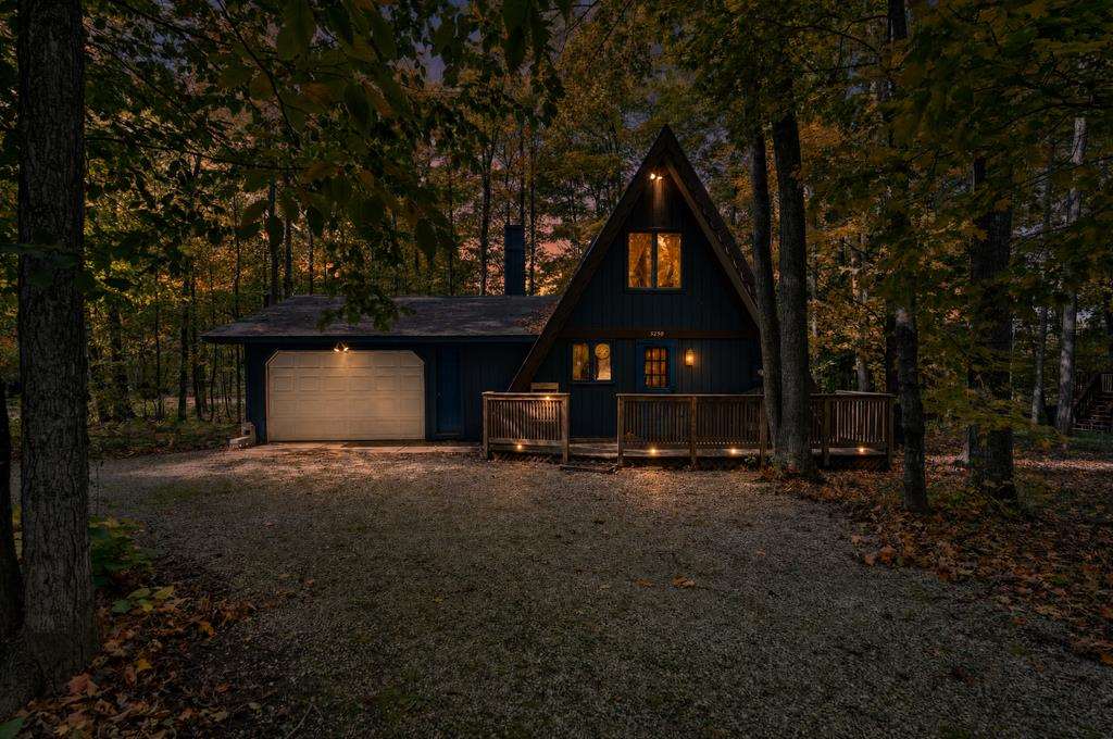5250 Kandahar Harbor Springs MI 49740