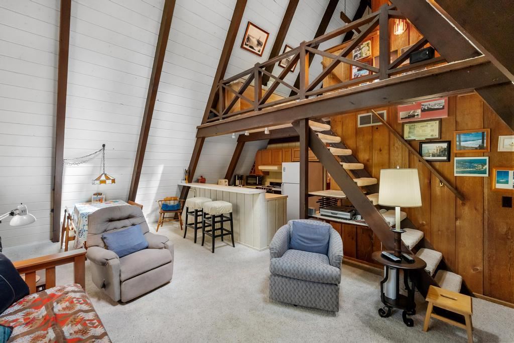 5250 Kandahar Harbor Springs MI 49740
