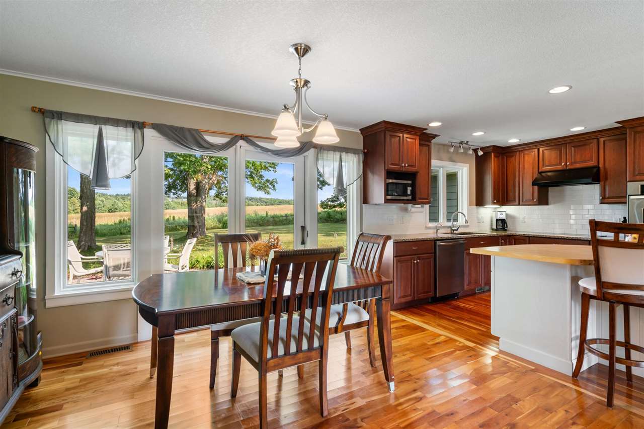 826 Surrey Lane Petoskey MI 49770